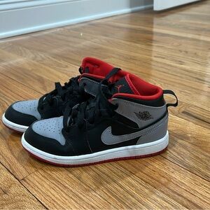 Nike Air Jordan Black and Gray Sneakers